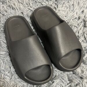 Black Adidas Yeezy Slide Sandals